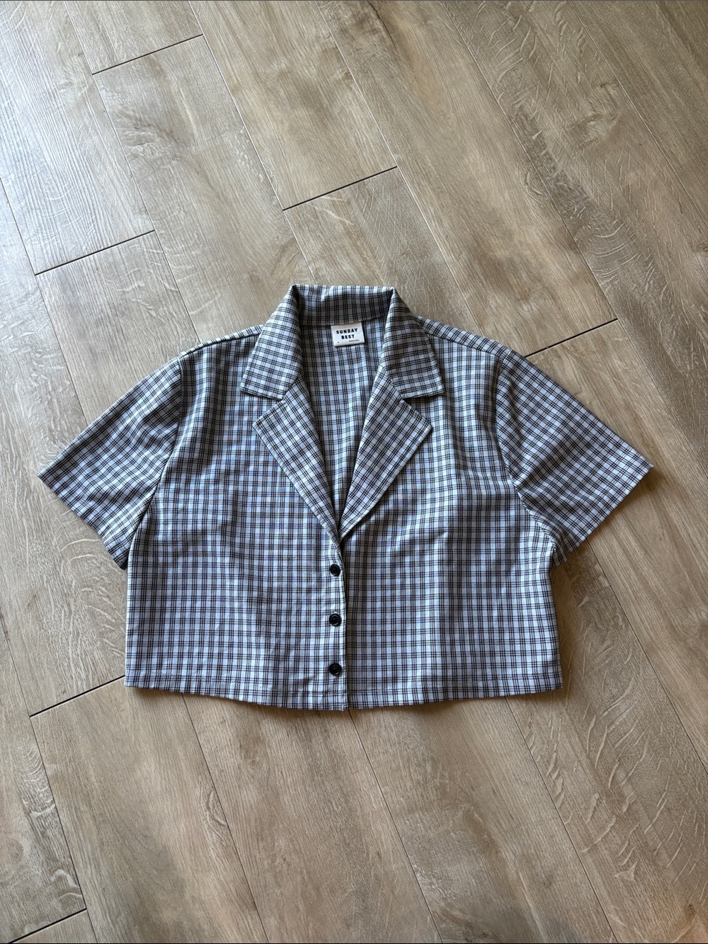Sunday Best Aritzia Black and Blue Plaid Button-Up Crop Top Size Medium
